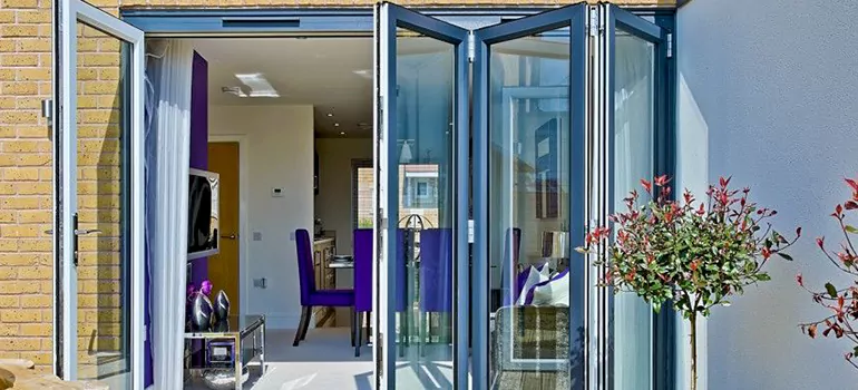 Commercial Door Glass Repair in Burnaby, BC